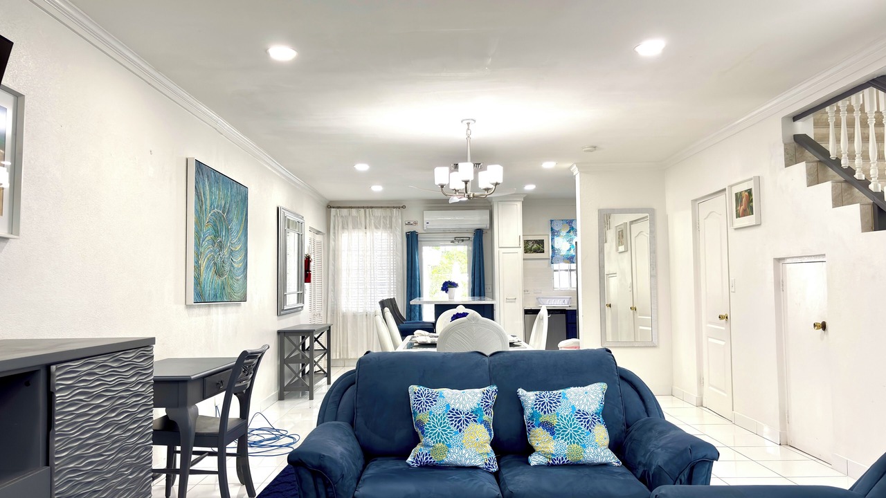 Photo of Livingroom in Nassau