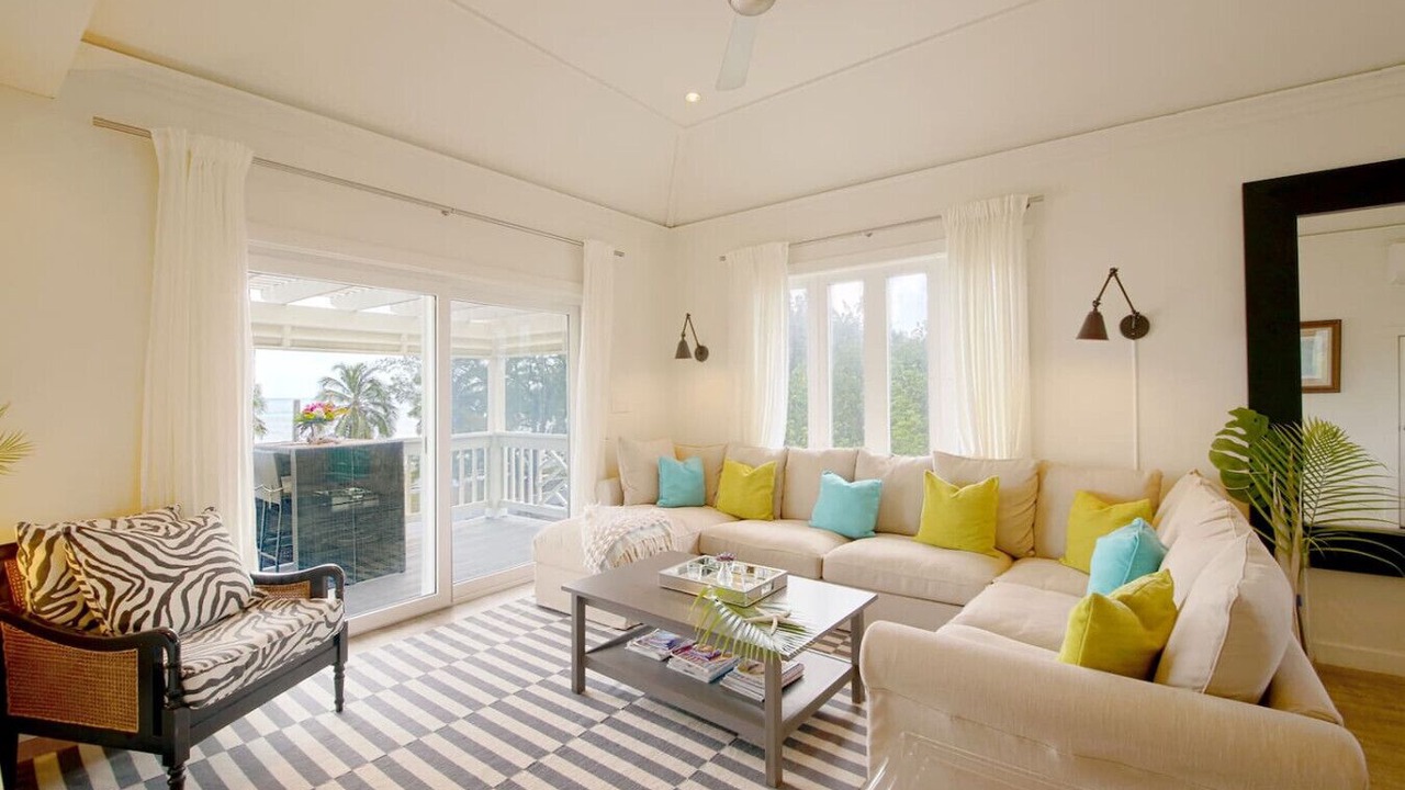 Photo of Livingroom in Governor's Harbour