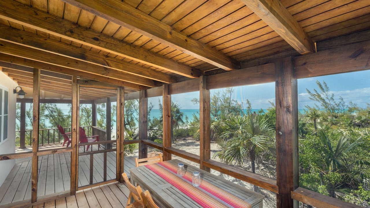 Photo of Bedroom in Pigeon Cay