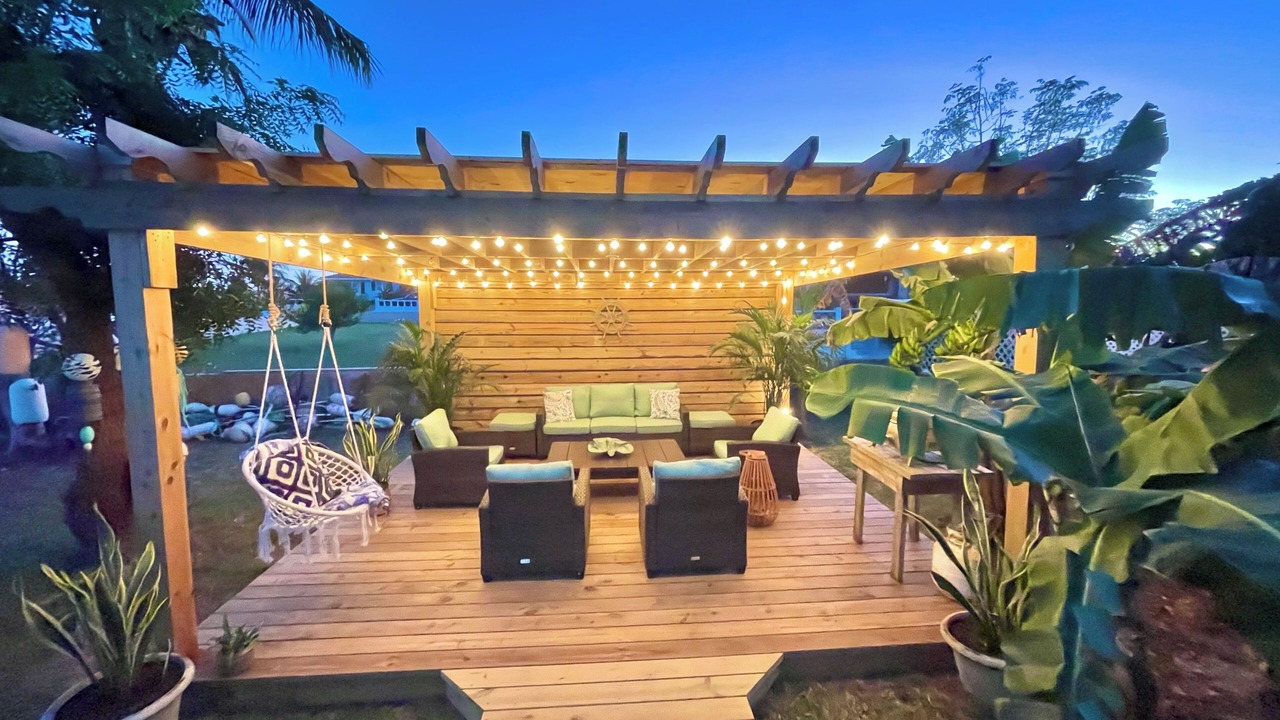 Photo of Patio Balcony in Spanish Wells