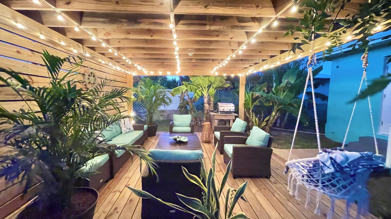 Photo of Patio Balcony in Spanish Wells