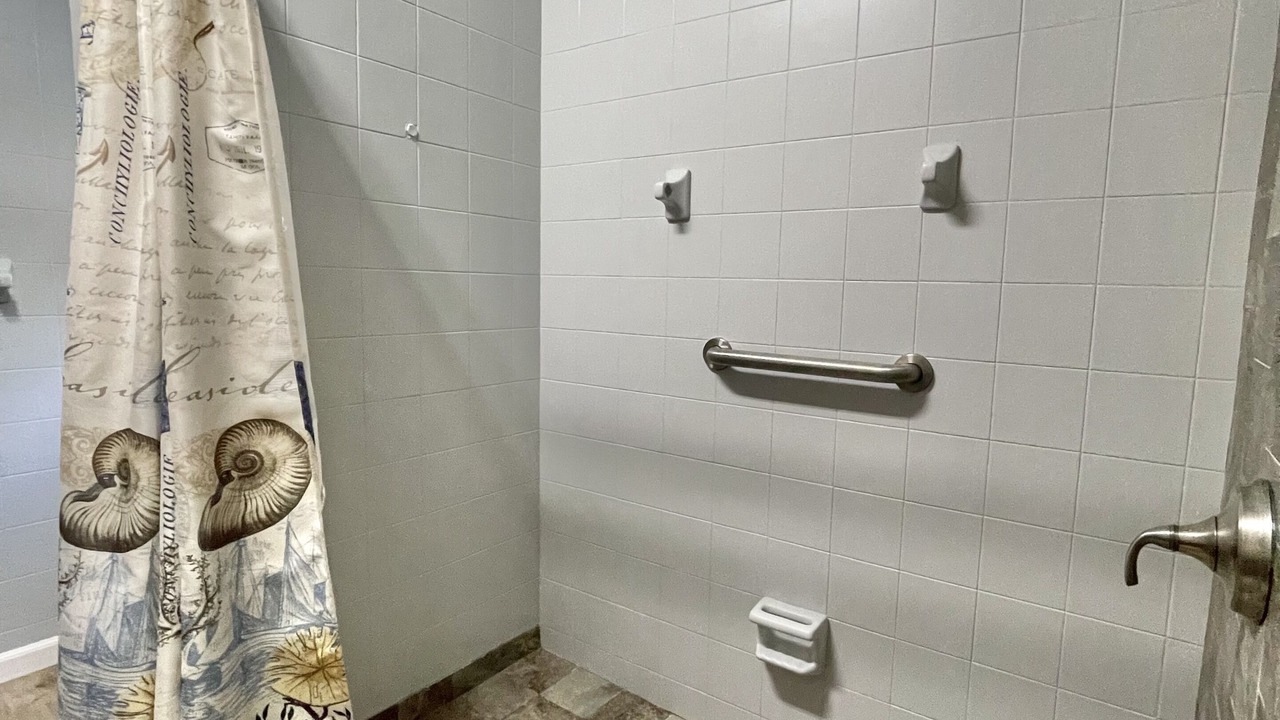 Photo of Bathroom in Spanish Wells