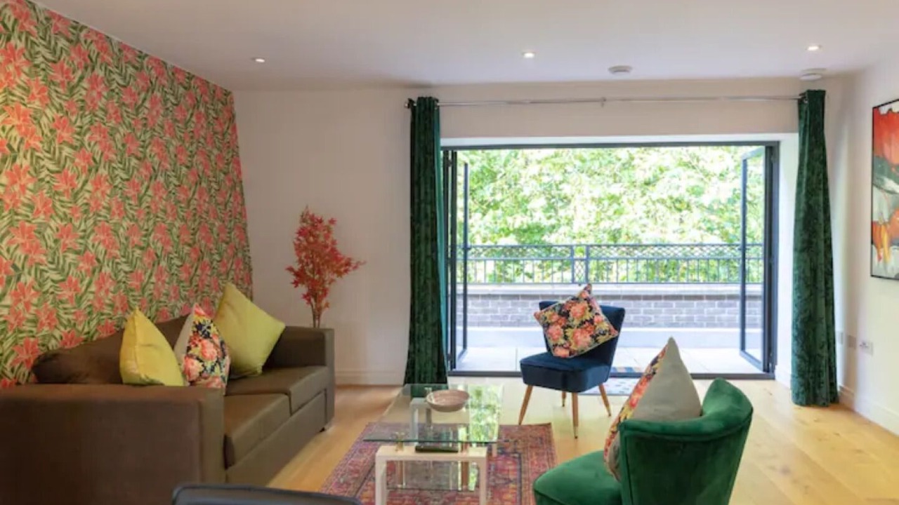 Photo of Livingroom in Cambridge City Centre