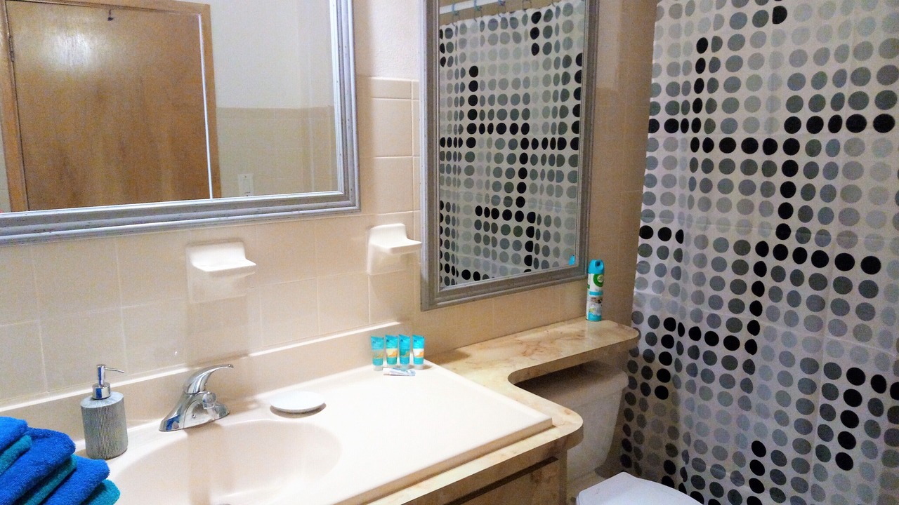 Photo of Bathroom in Coral Harbour