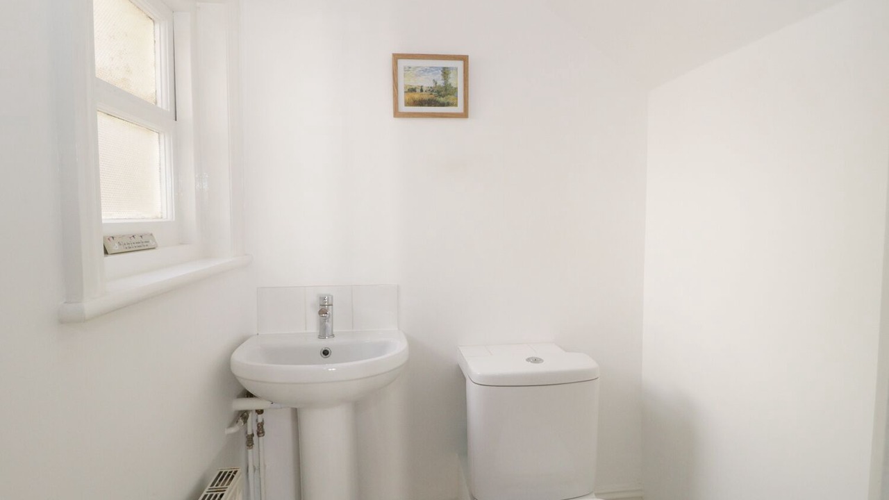 Photo of Bathroom in Swanage