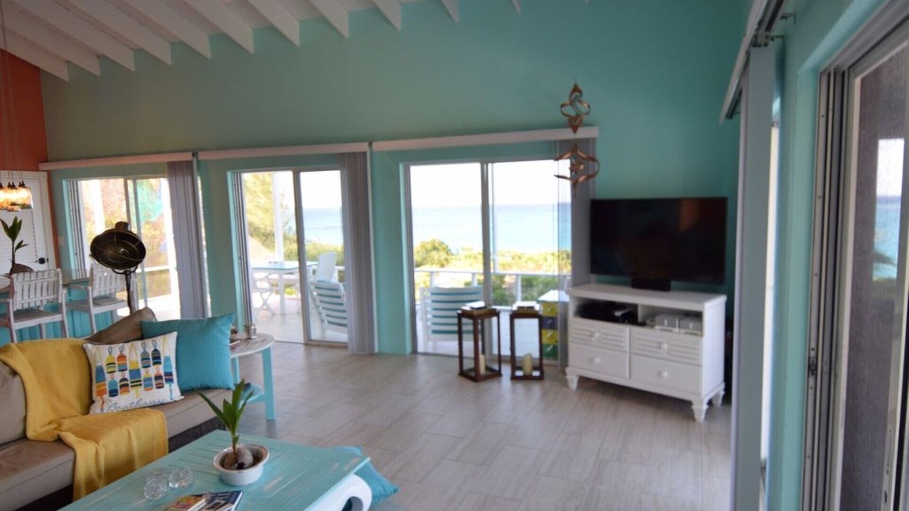 Photo of Livingroom in Governor's Harbour