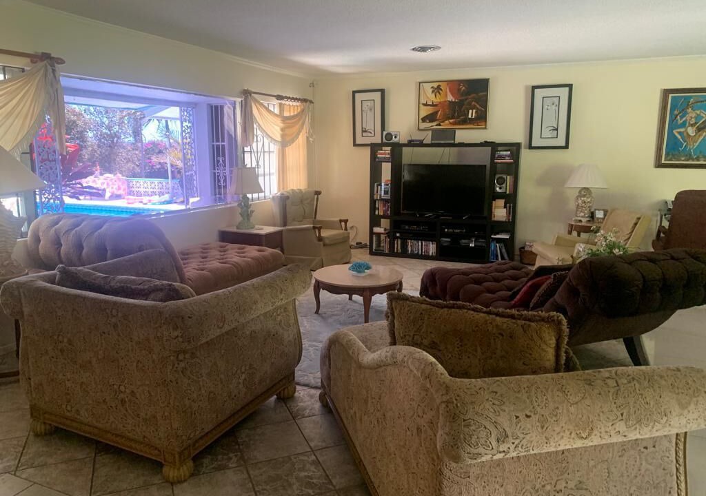 Photo of Bedroom in Nassau