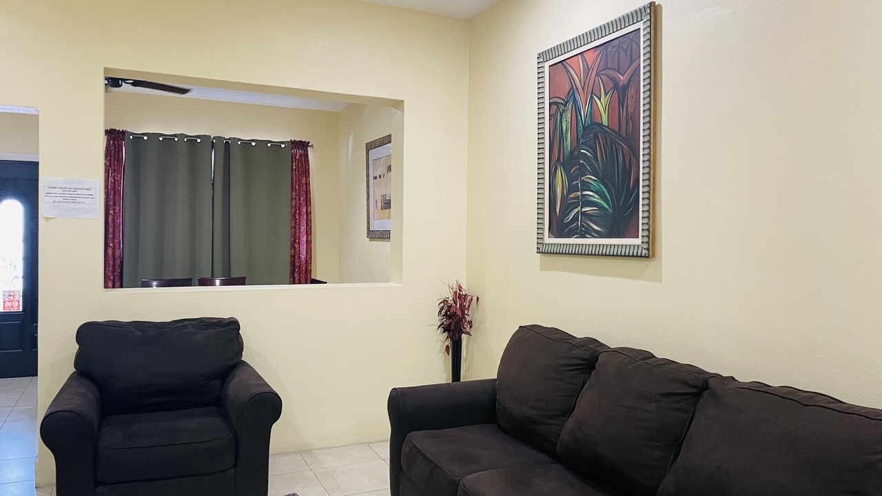Photo of Livingroom in Nassau