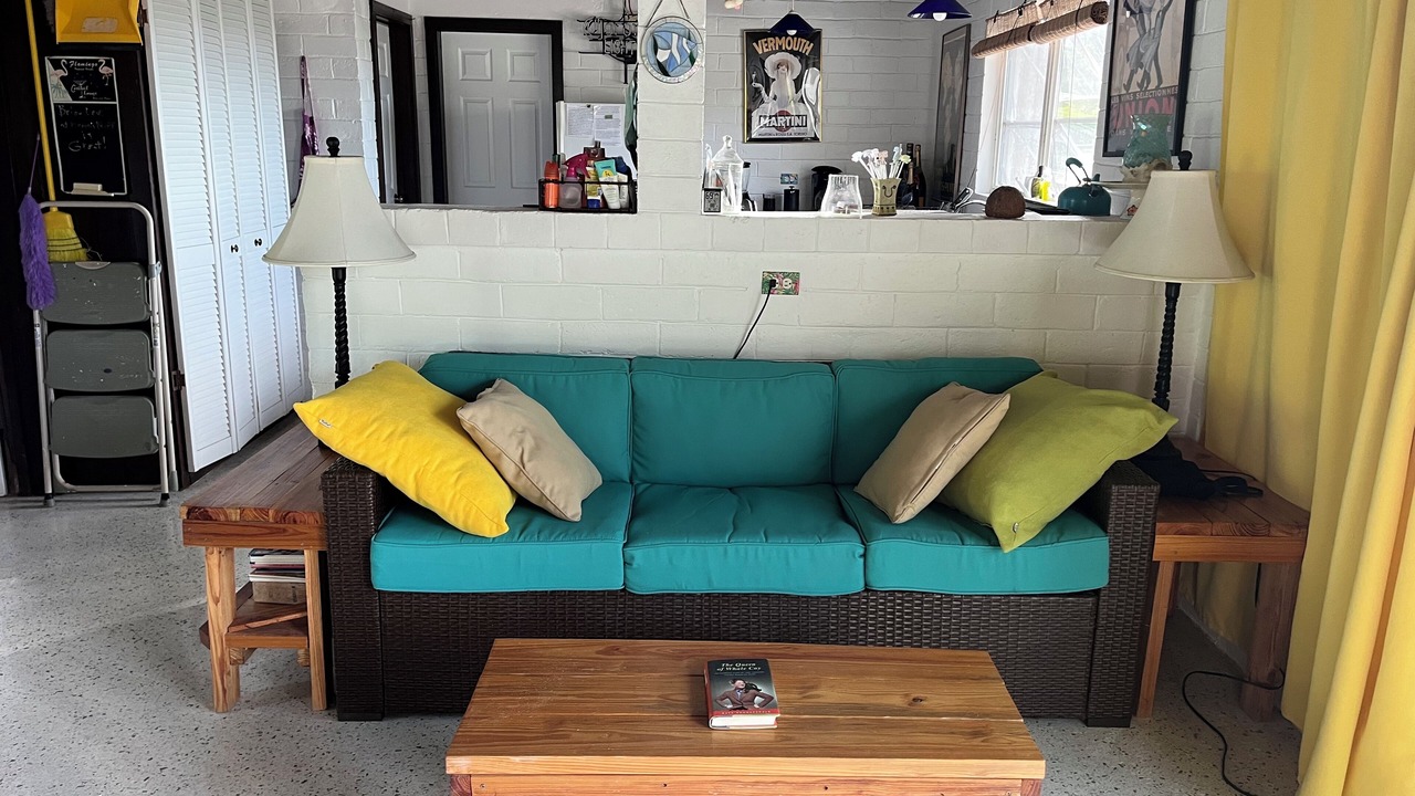 Photo of Livingroom in Morgan's Bluff