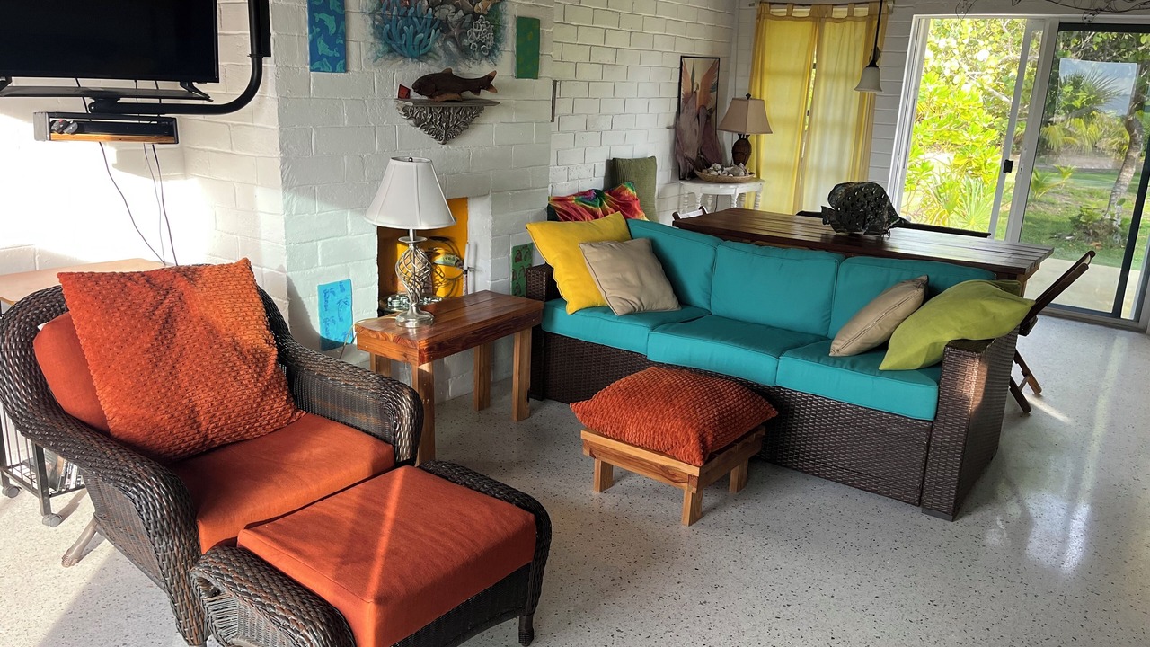 Photo of Livingroom in Morgan's Bluff