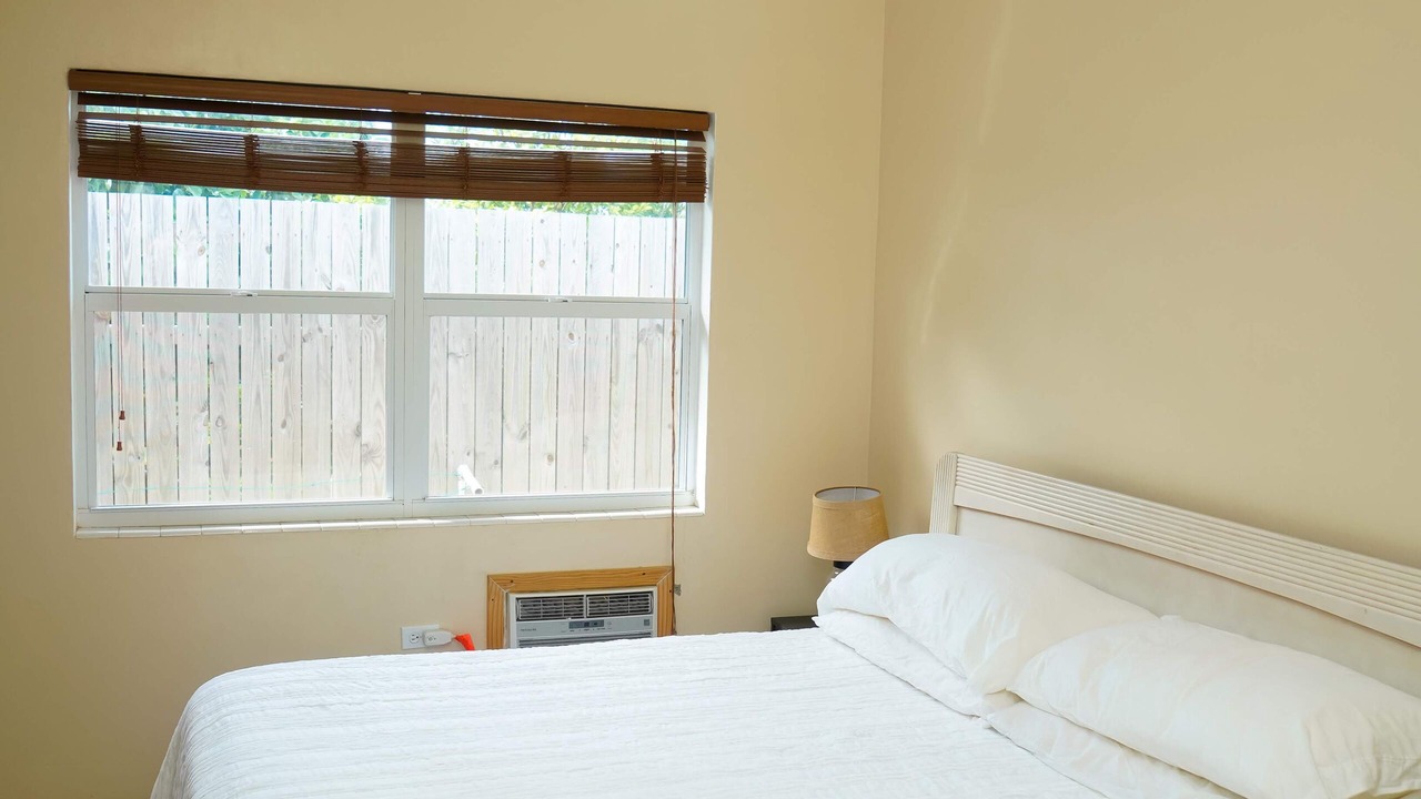 Photo of Bedroom in Spanish Wells