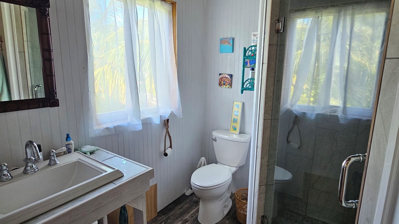 Photo of Bathroom in Lubbers Quarters Cay
