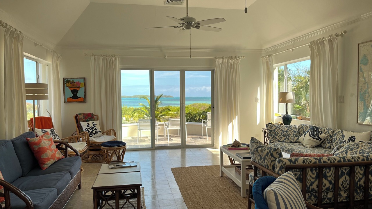 Photo of Livingroom in Winding Bay