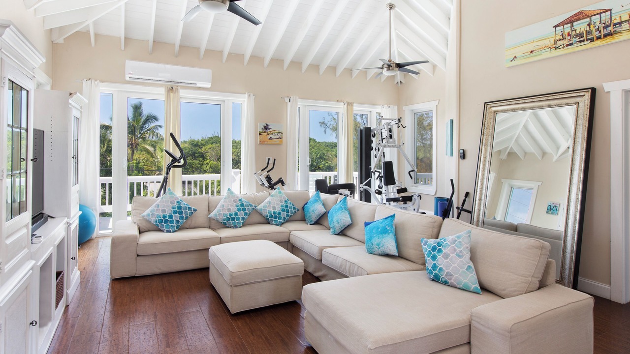 Photo of Bedroom in Governor's Harbour