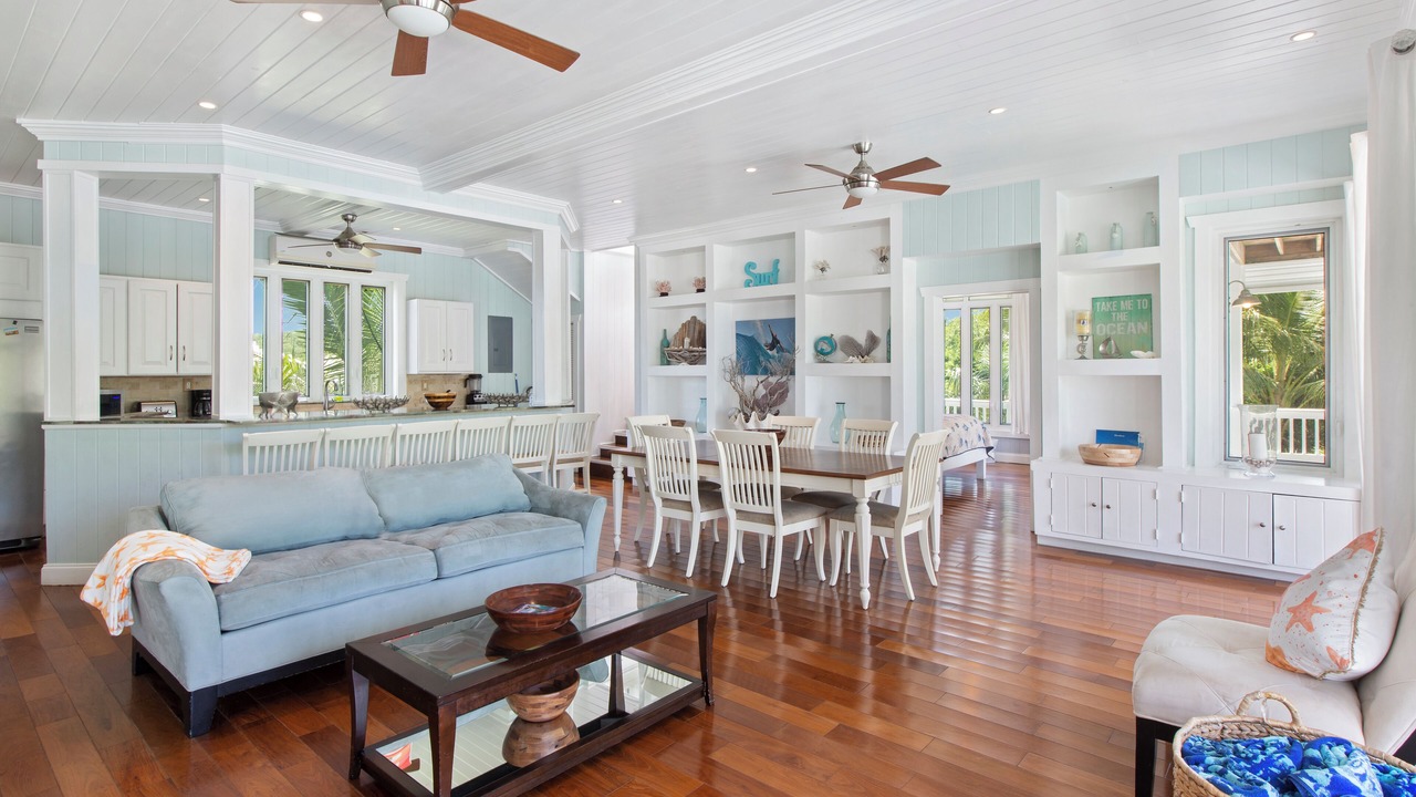 Photo of Bedroom in Governor's Harbour