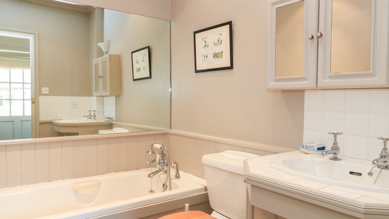 Photo of Bathroom in Bourton-on-the-Water