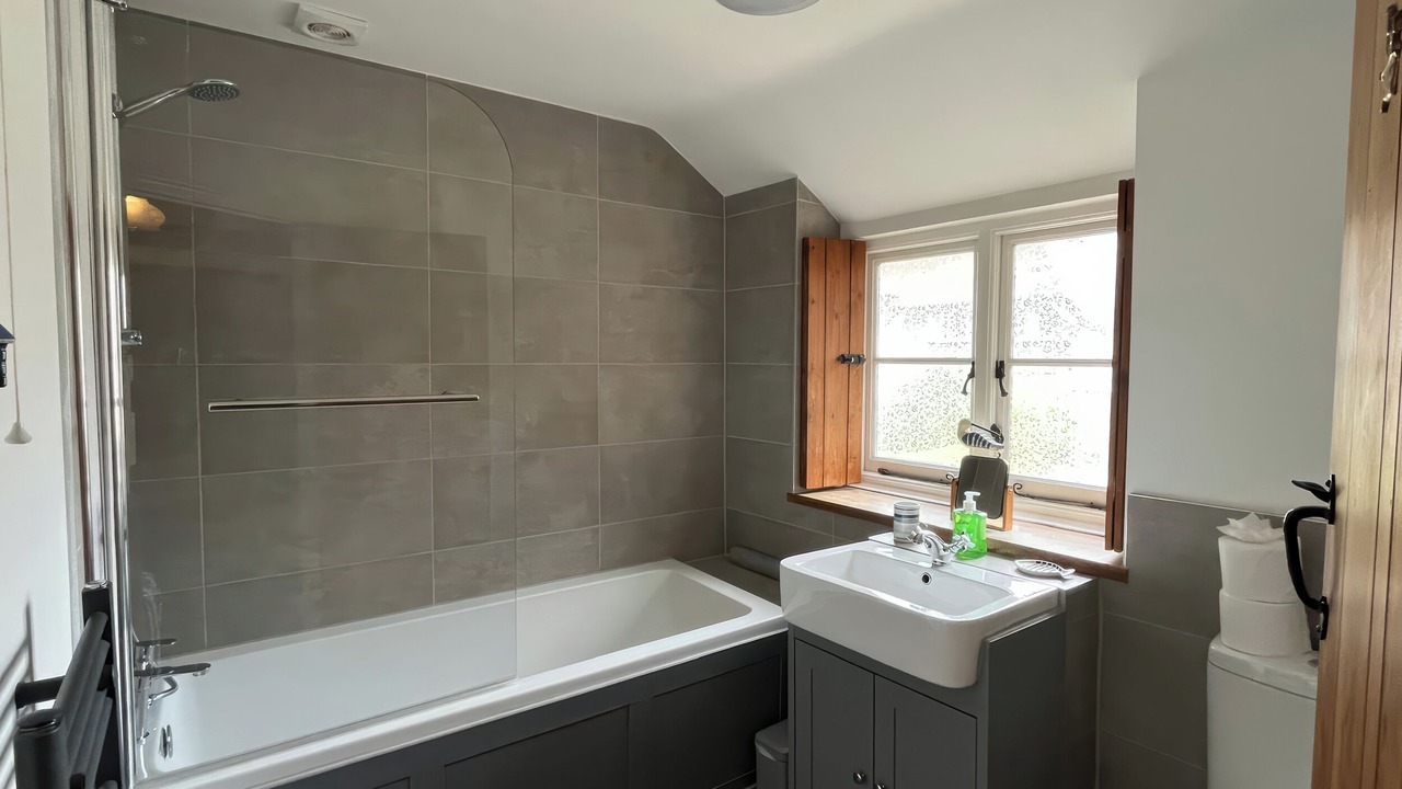 Photo of Bathroom in West Lulworth