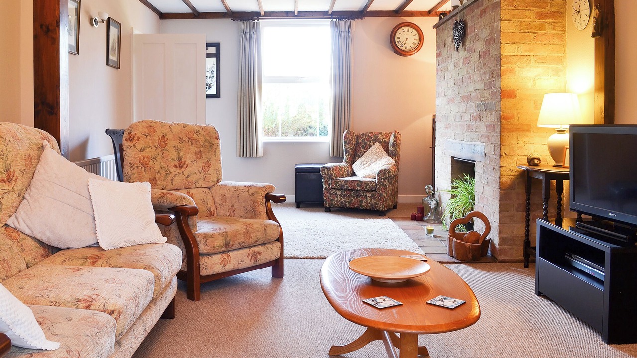 Photo of Livingroom in Offord Cluny