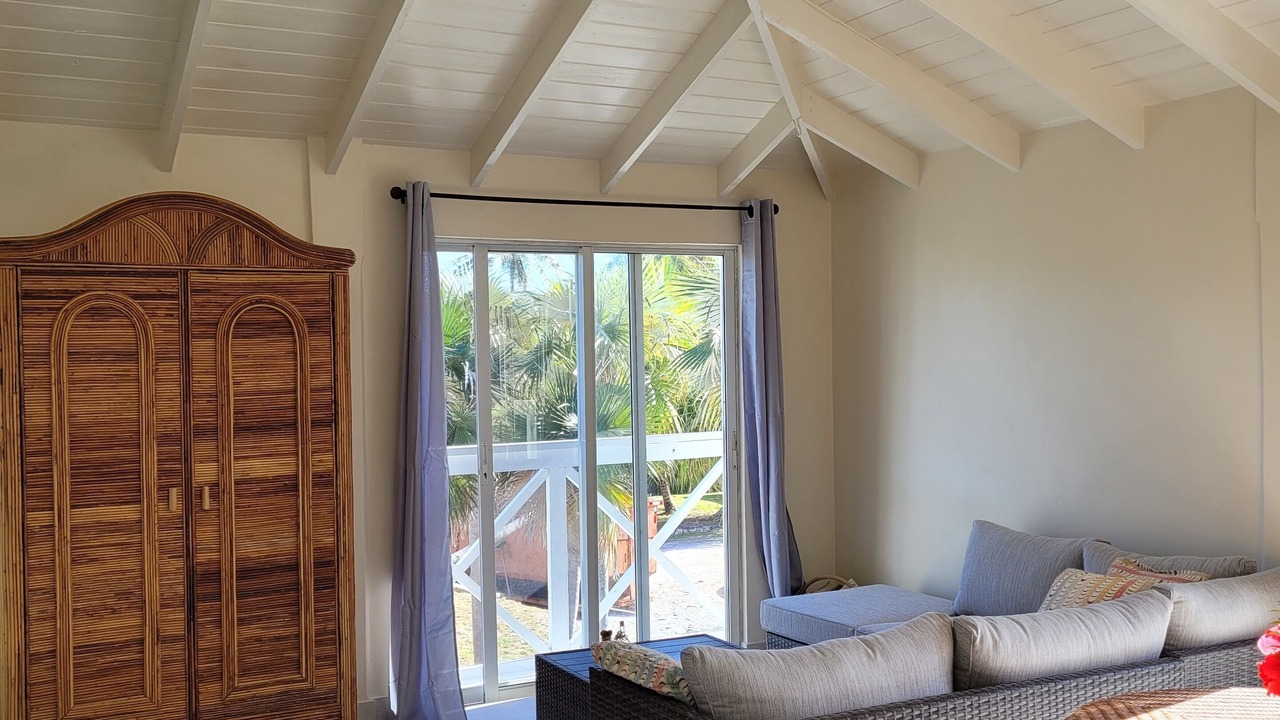 Photo of Livingroom in Double Bay