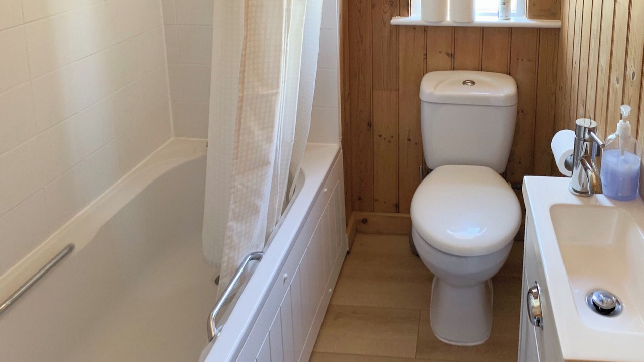 Photo of Bathroom in Martin