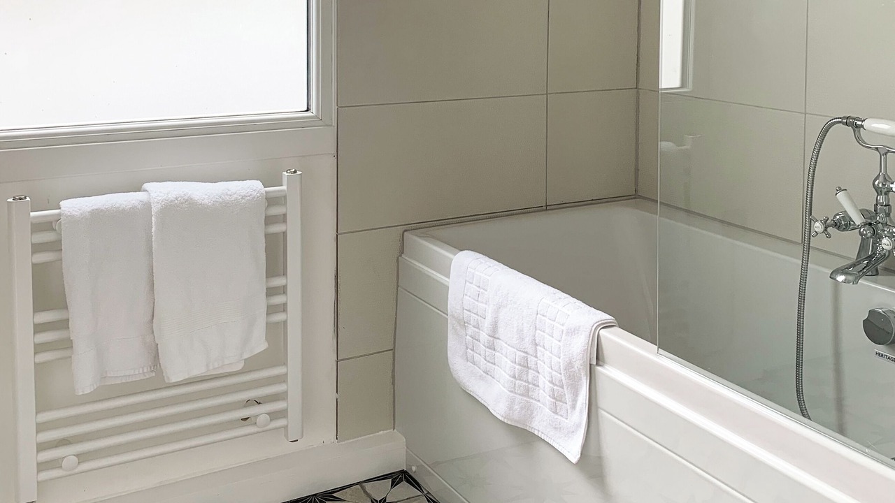 Photo of Bathroom in Mousehole