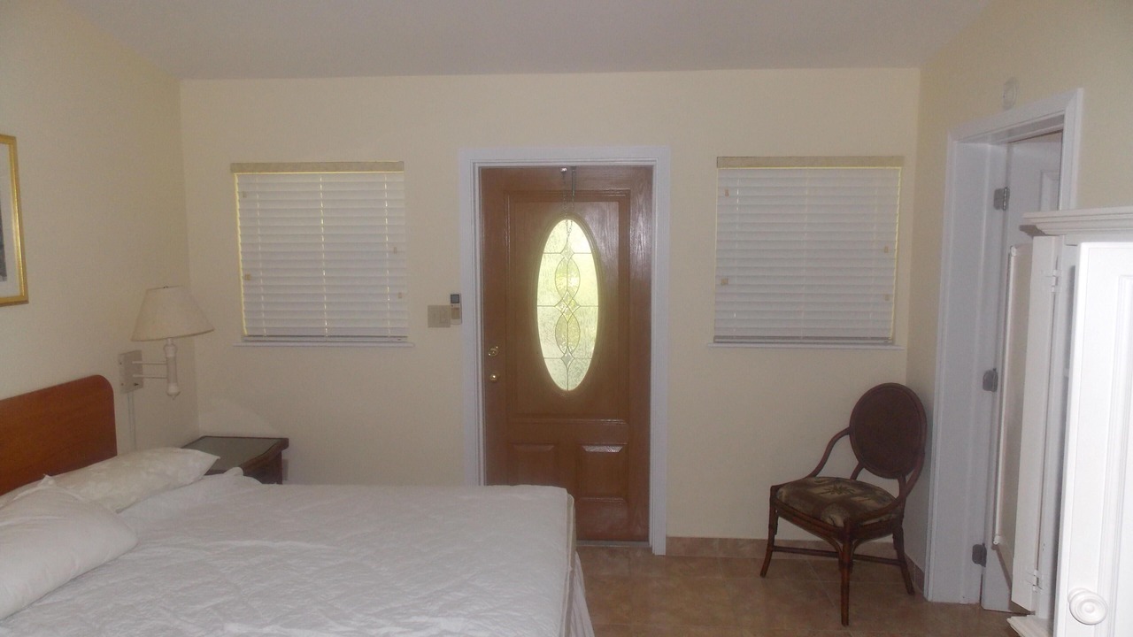 Photo of Bedroom in Tar Bay