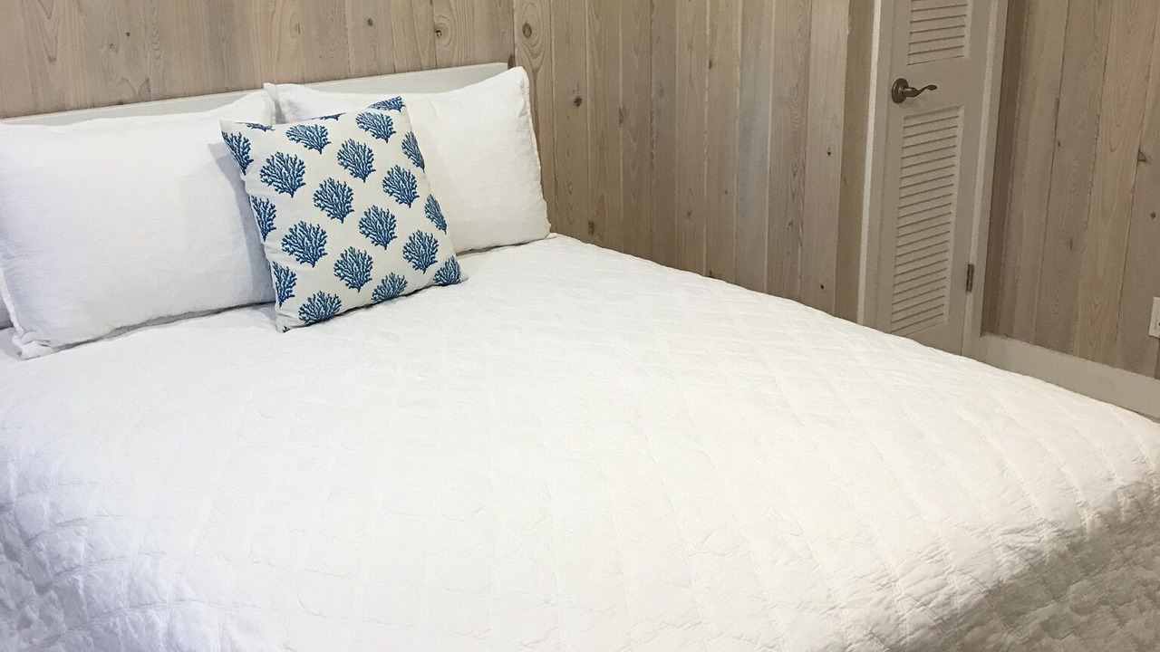 Photo of Bedroom in Hope Town