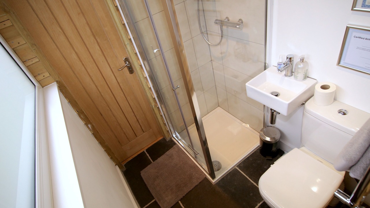 Photo of Bathroom in Berkhamsted