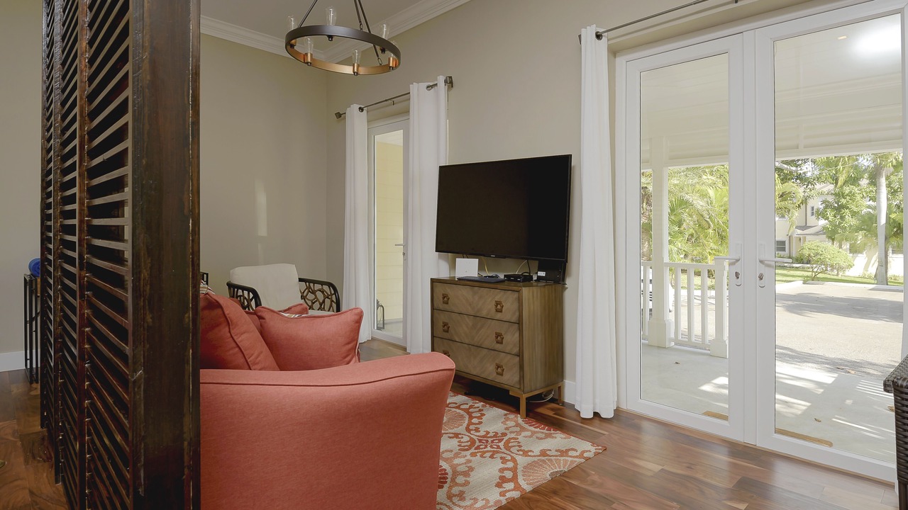 Photo of Livingroom in Nassau