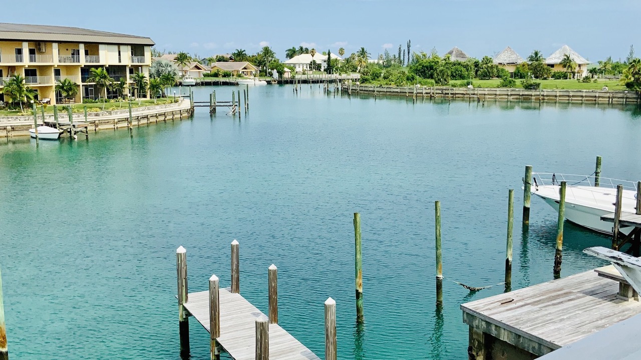Photo of Outdoor in Bahamia West