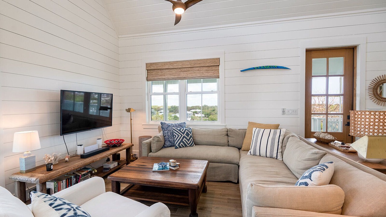 Photo of Livingroom in Hope Town