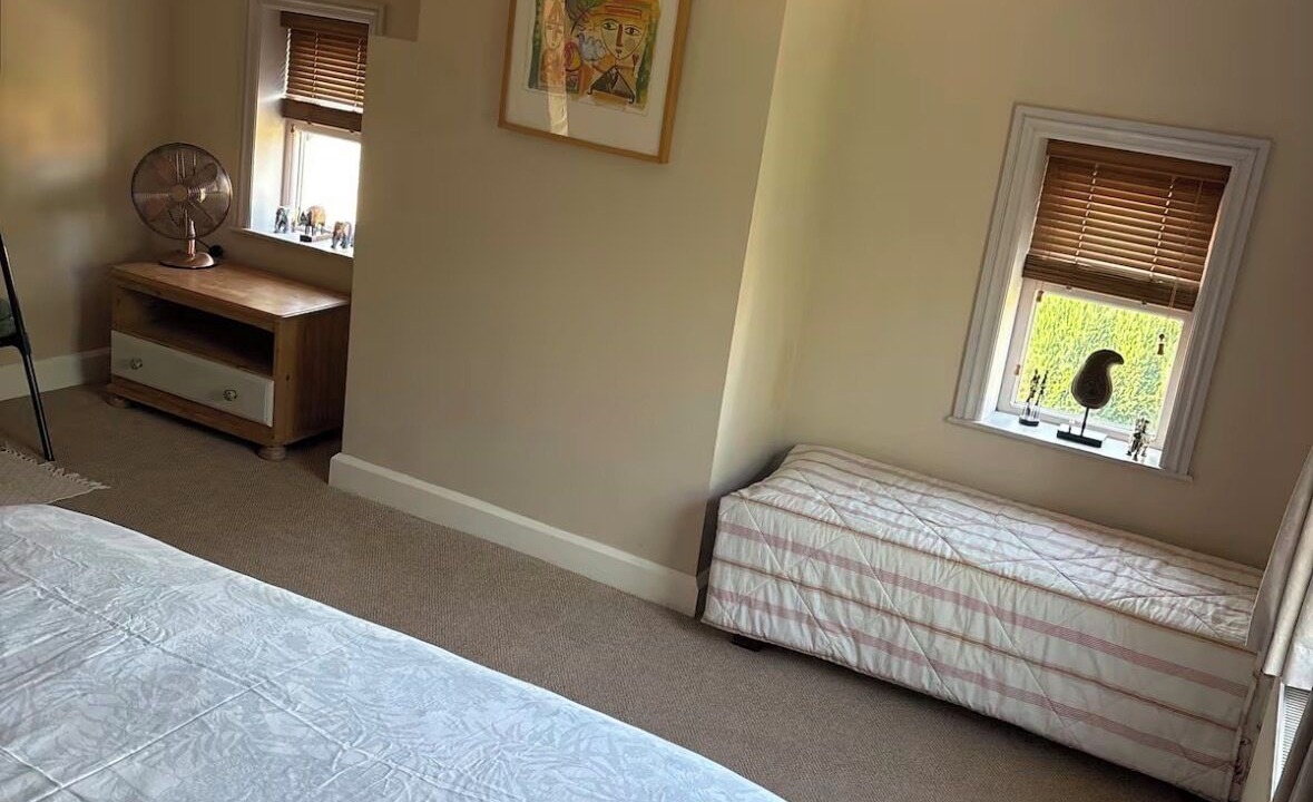 Photo of Bedroom in Alton