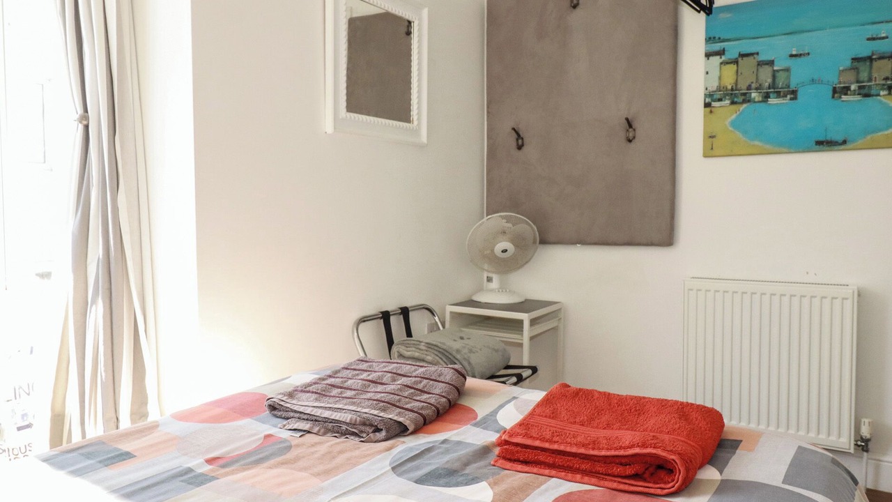 Photo of Bedroom in Newquay City Centre