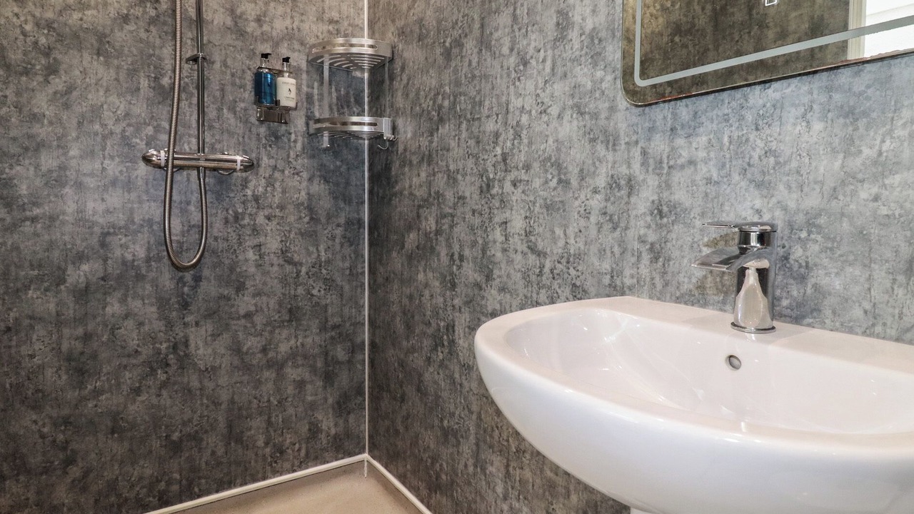 Photo of Bathroom in Newquay City Centre