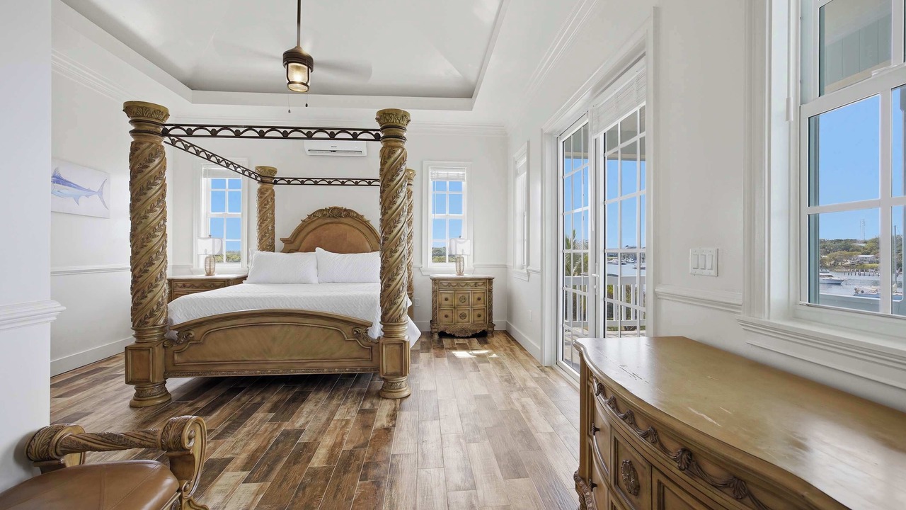 Photo of Bedroom in Treasure Cay