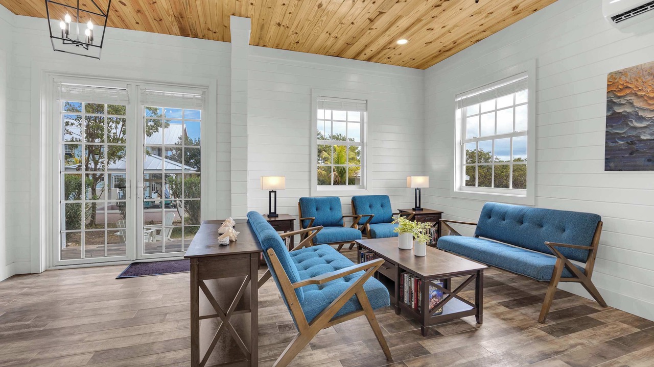 Photo of Livingroom in Treasure Cay