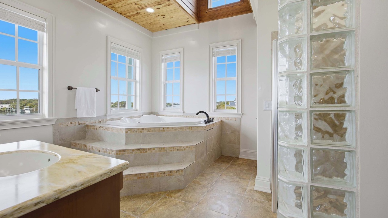 Photo of Bathroom in Treasure Cay