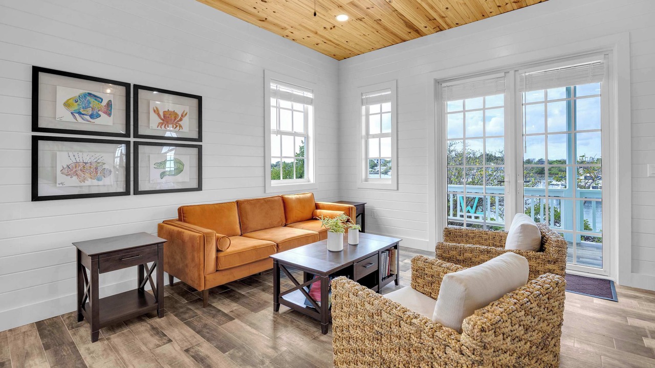 Photo of Livingroom in Treasure Cay
