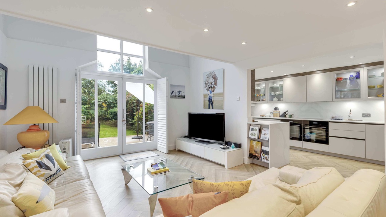 Photo of Livingroom in Frognal and Fitzjohns