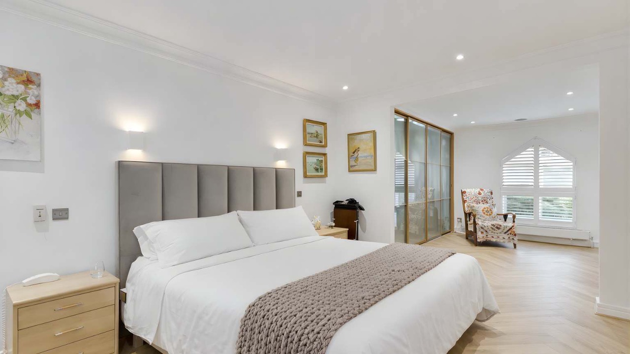 Photo of Bedroom in Frognal and Fitzjohns