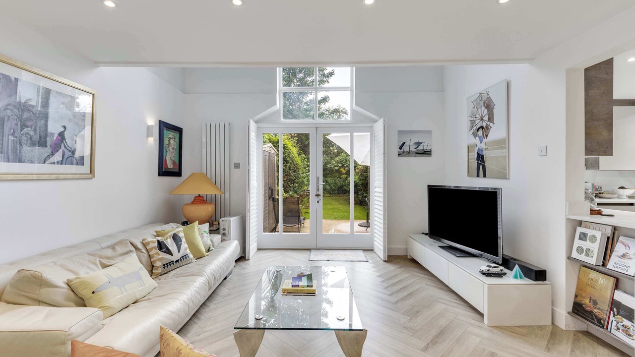 Photo of Livingroom in Frognal and Fitzjohns