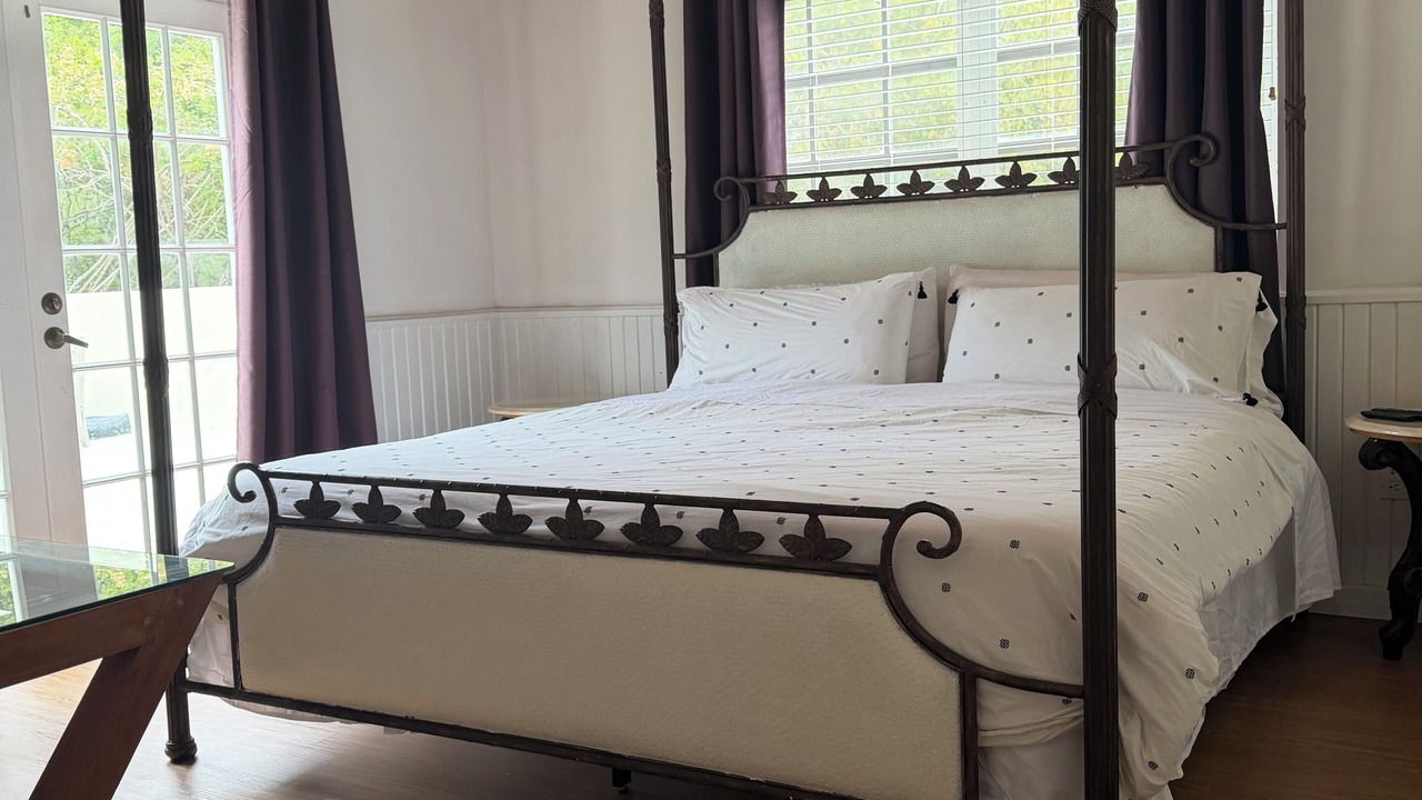 Photo of Bedroom in North Palmetto Point