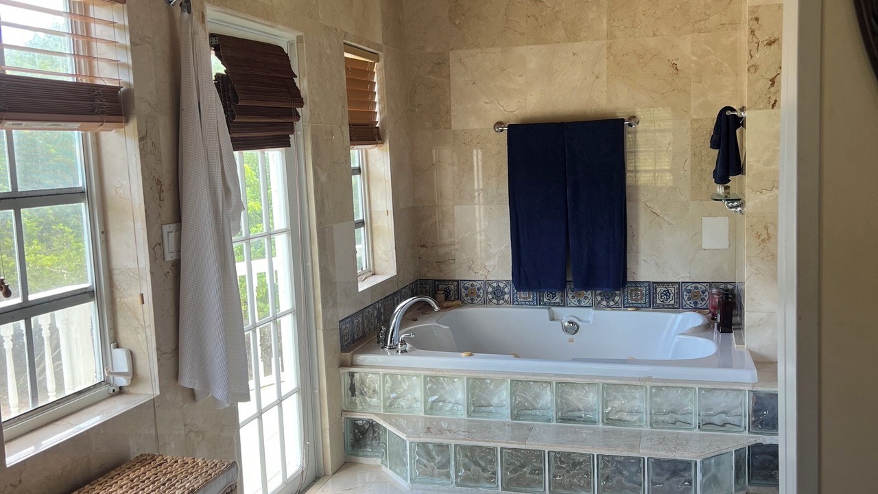 Photo of Bathroom in North Palmetto Point