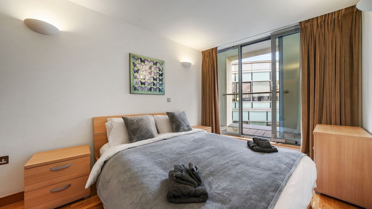 Photo of Bedroom in Farringdon