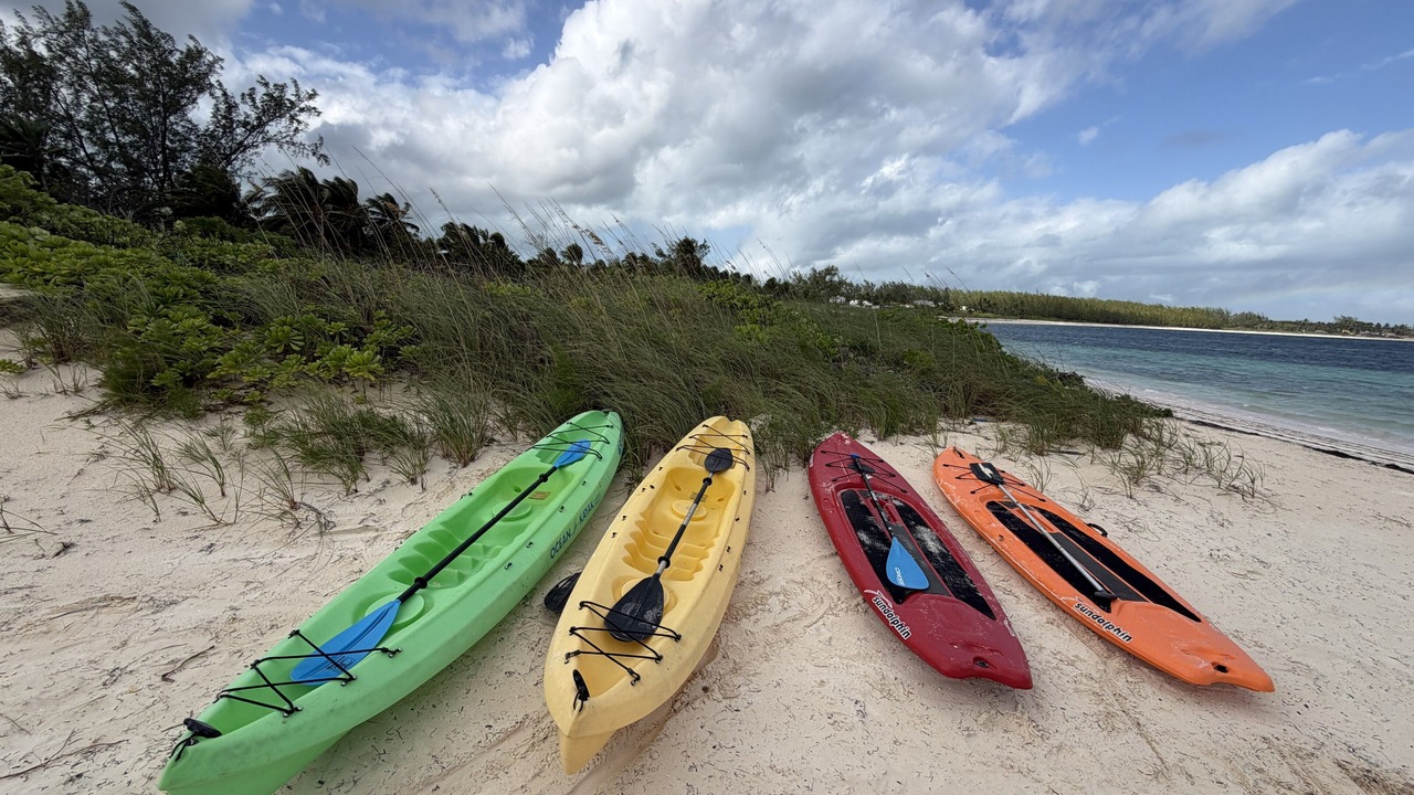Photo of Others in Tarpum Bay