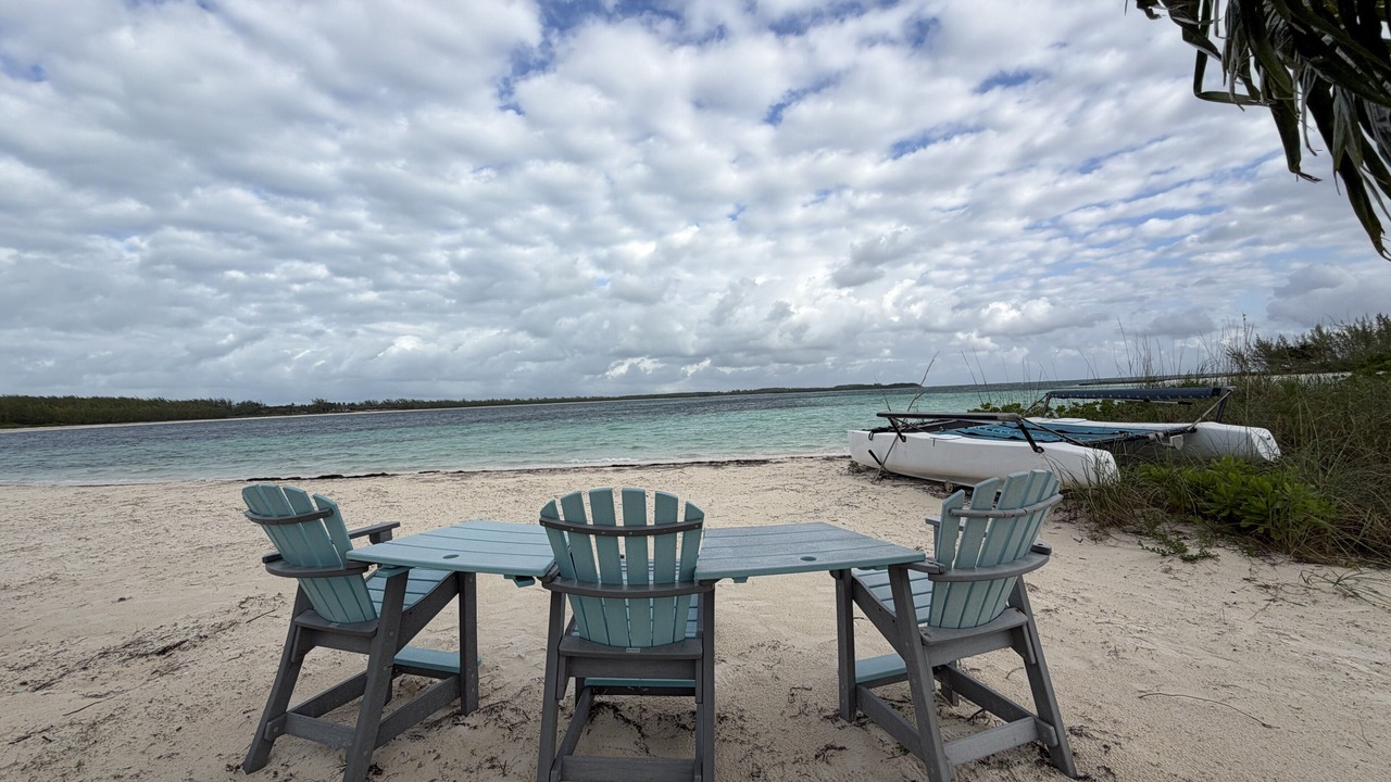 Photo of Others in Tarpum Bay