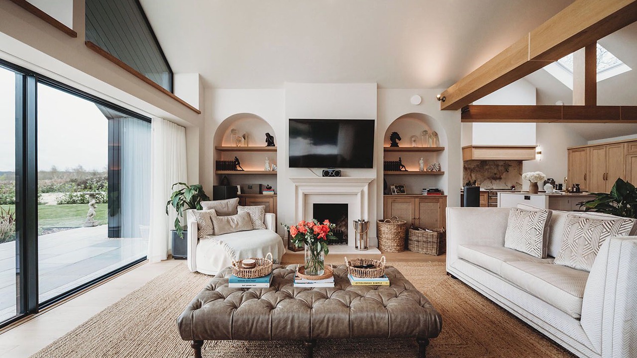 Photo of Livingroom in Lacey Green