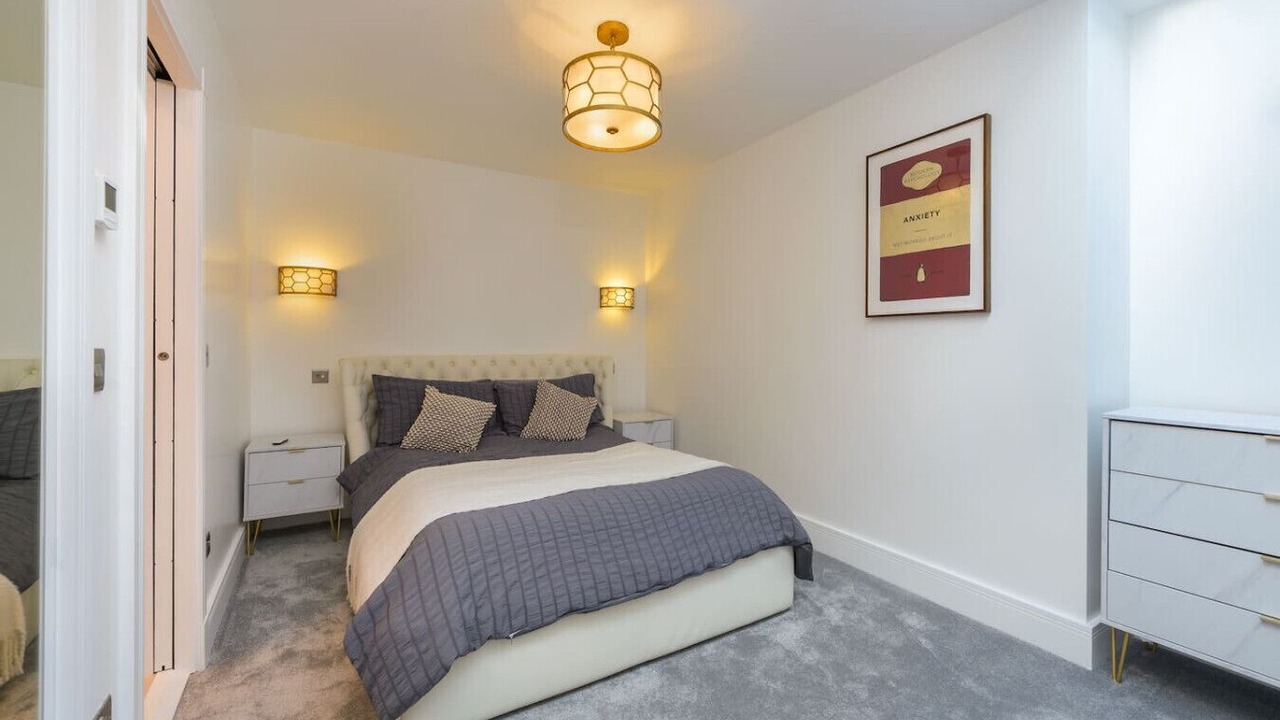 Photo of Bedroom in Frognal and Fitzjohns