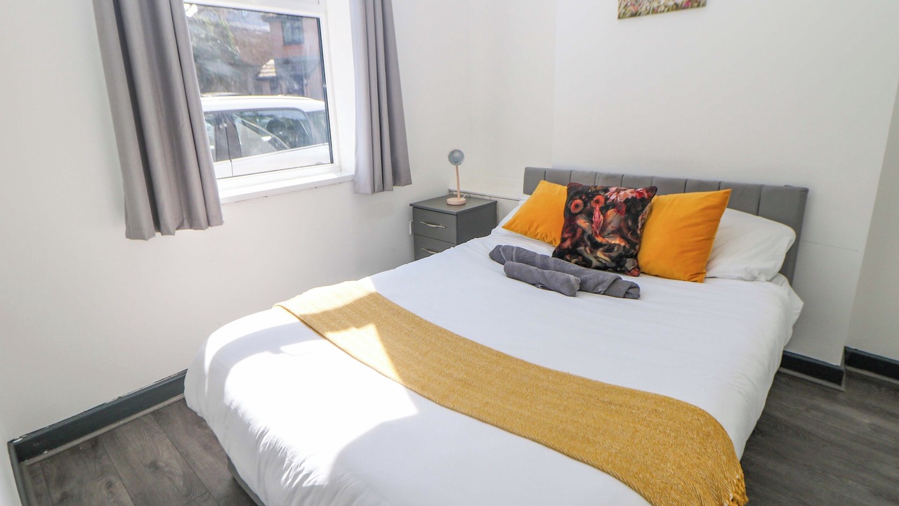 Photo of Bedroom in Stoke-on-Trent