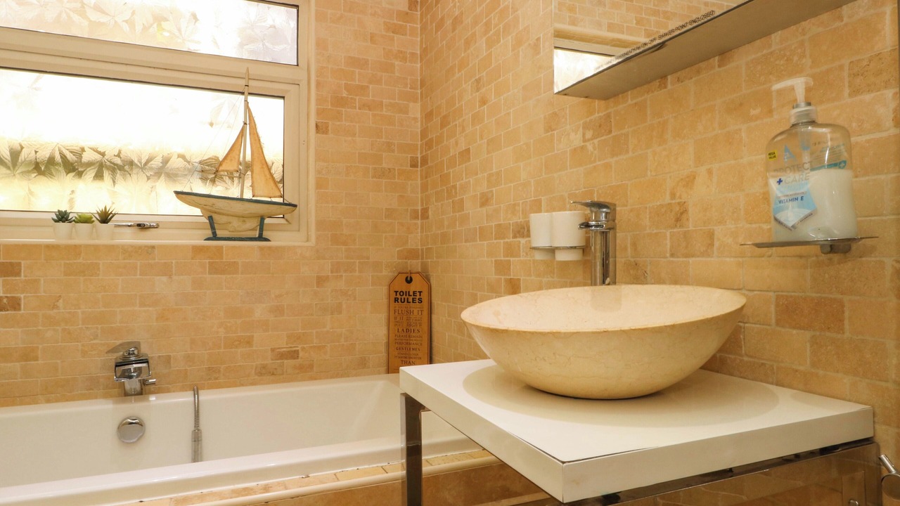 Photo of Bathroom in Horton